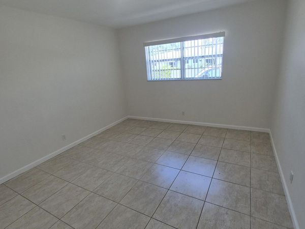 3705 TYLER Street, Hollywood, FL 33021