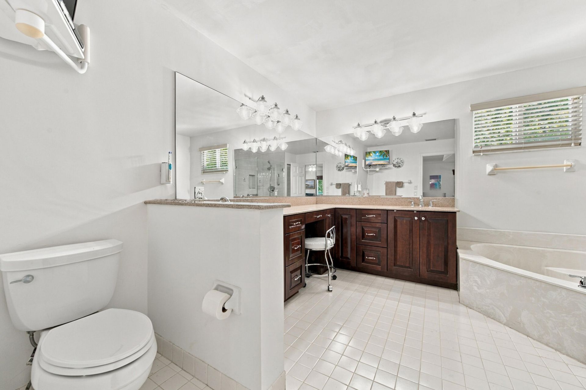 1985 Landing Way, Weston, FL 33326 Photo