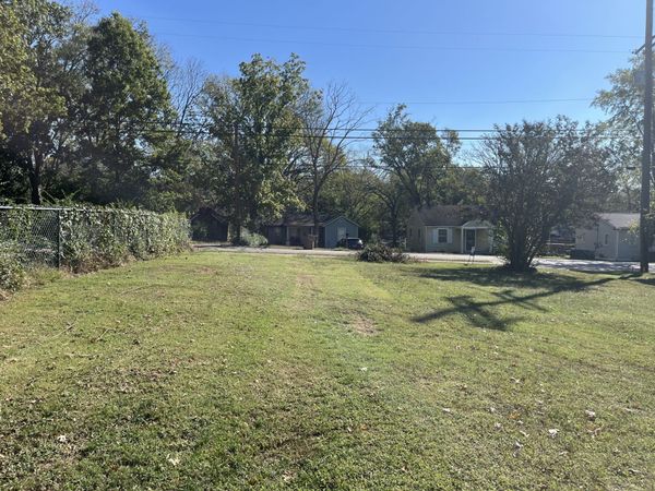645 Delaware Ave , Madison, TN 37115