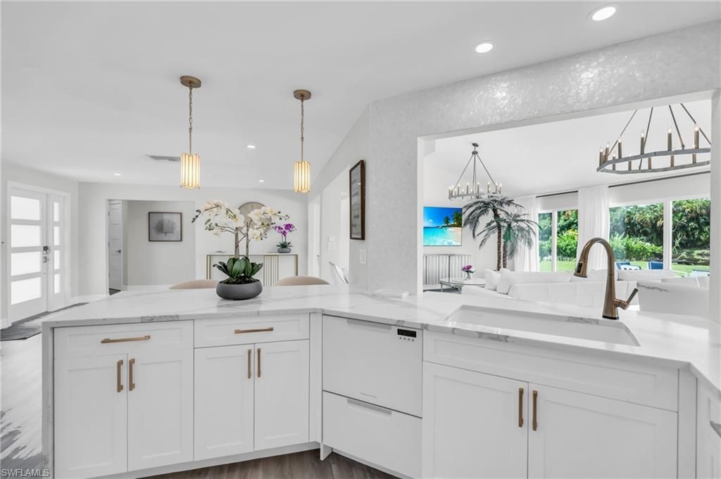 2649 Longboat Dr, Naples, FL 34104 Photo