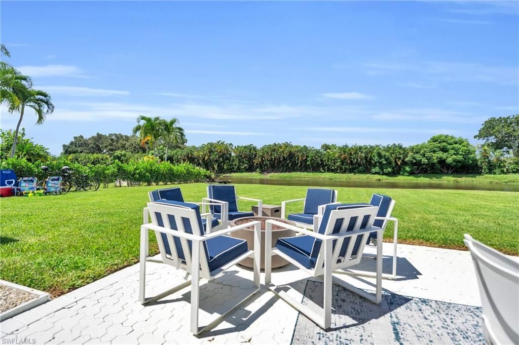 2649 Longboat Dr, Naples, FL 34104 Photo