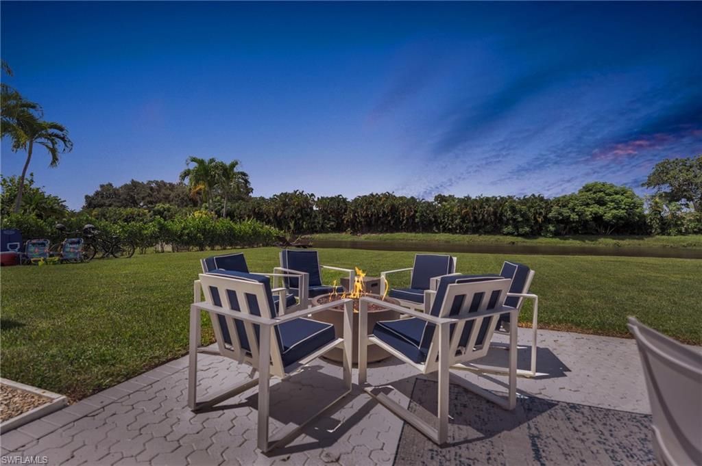 2649 Longboat Dr, Naples, FL 34104 Photo