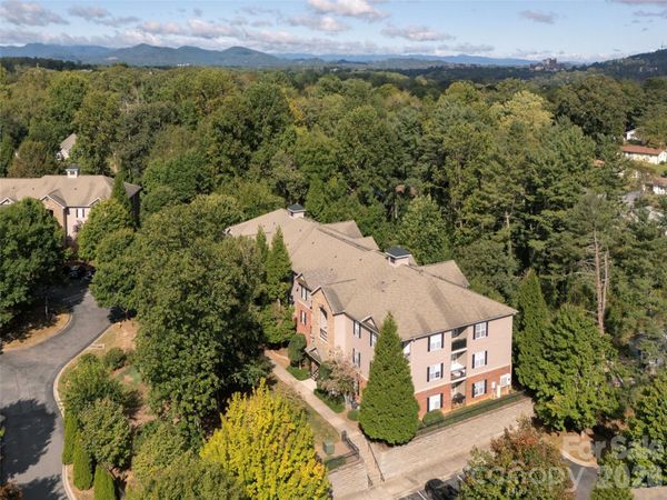 437 Appeldoorn Circle , Asheville, NC 28803