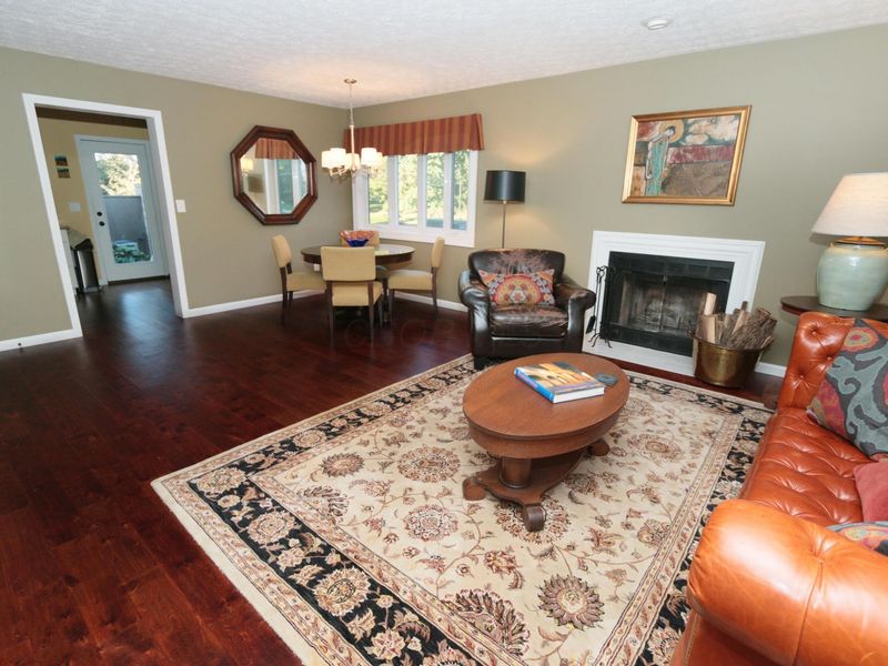 2313 Mccauley Court, Columbus, OH 43220 Photo 2