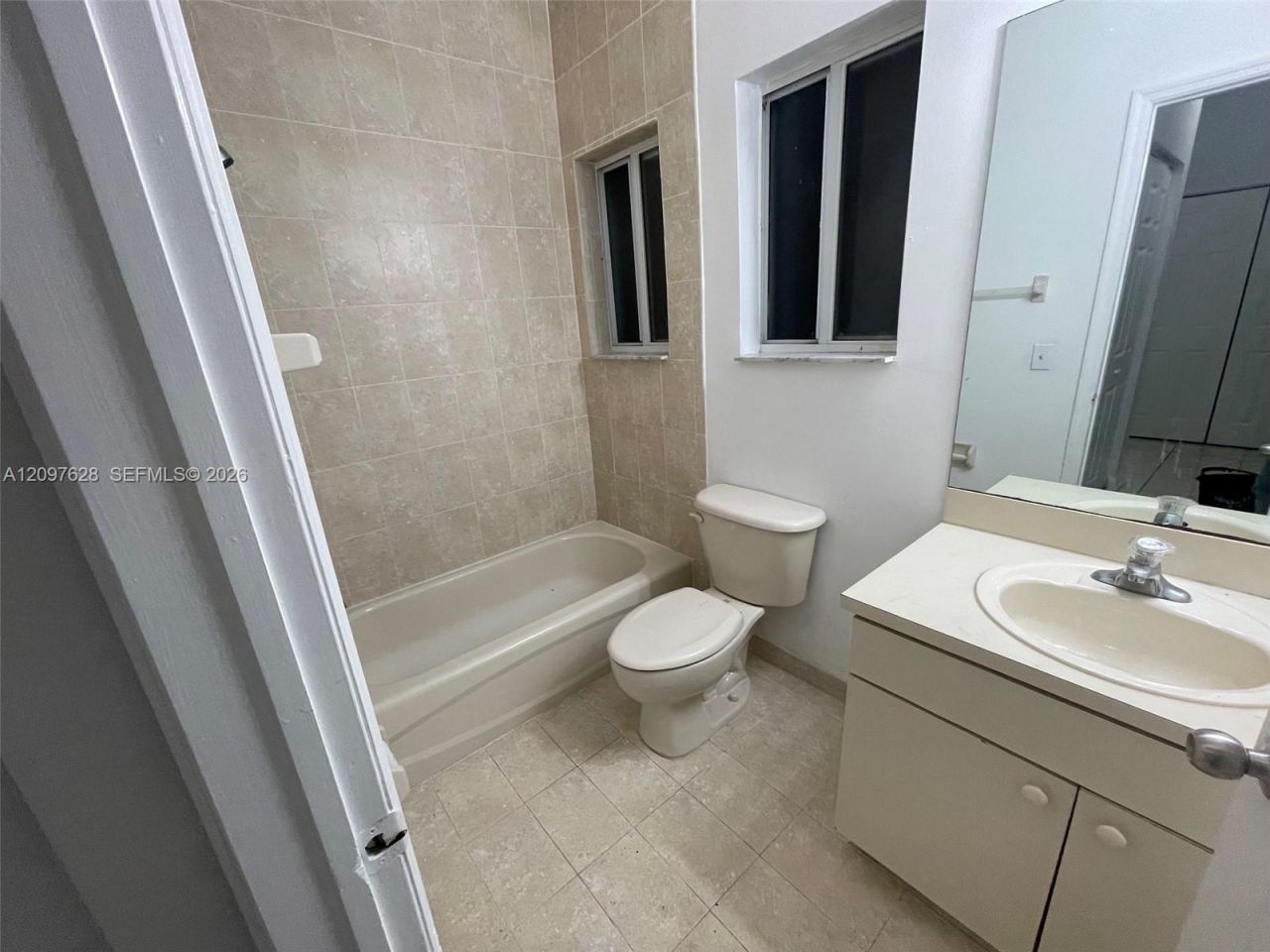 2540 NE 41st Ter , Homestead, FL 33033 Photo