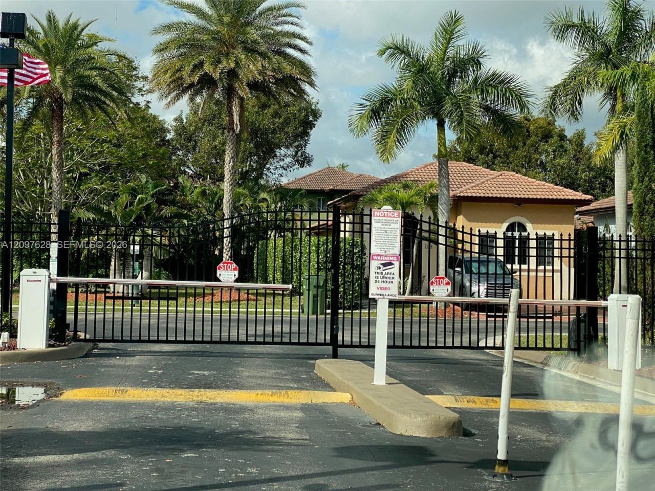 2540 NE 41st Ter , Homestead, FL 33033 Photo