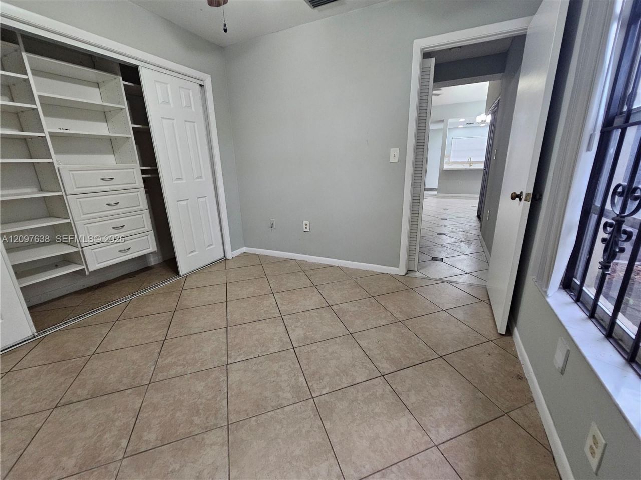 809 NE 214th Ln , Unit 2, Miami, FL 33179 Photo