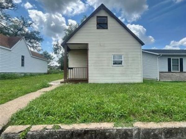 1541 5th Street , Madison, IL 62060