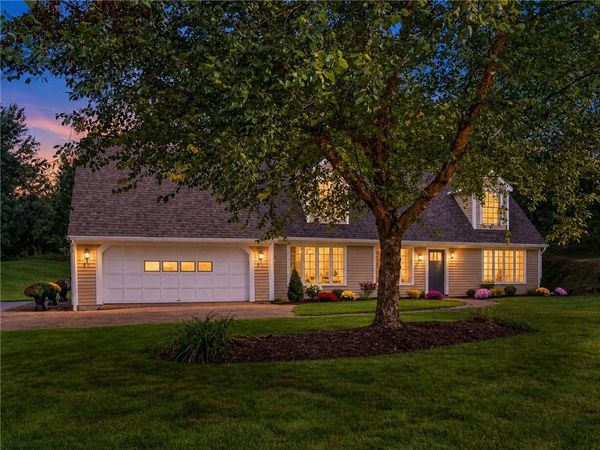7572 Trotwood Lane, Victor, NY 14564