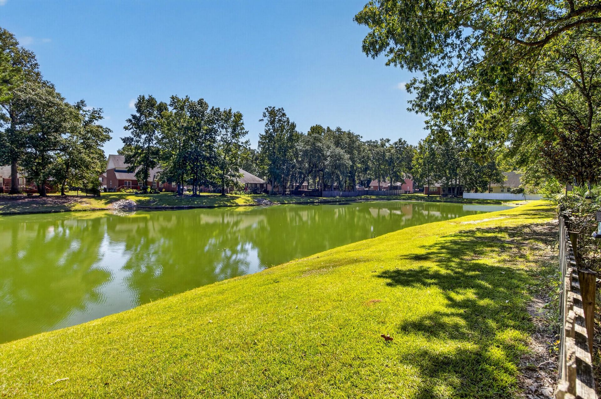 5484 Clearview Drive Photo 5