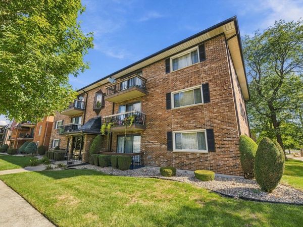 10851 S Keating Avenue , Unit 3B, Oak Lawn, IL 60453