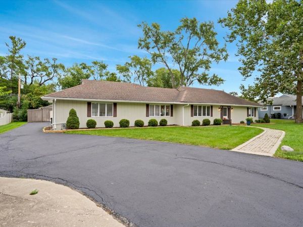 5613 Howard Avenue , La Grange Highlands, IL 60525