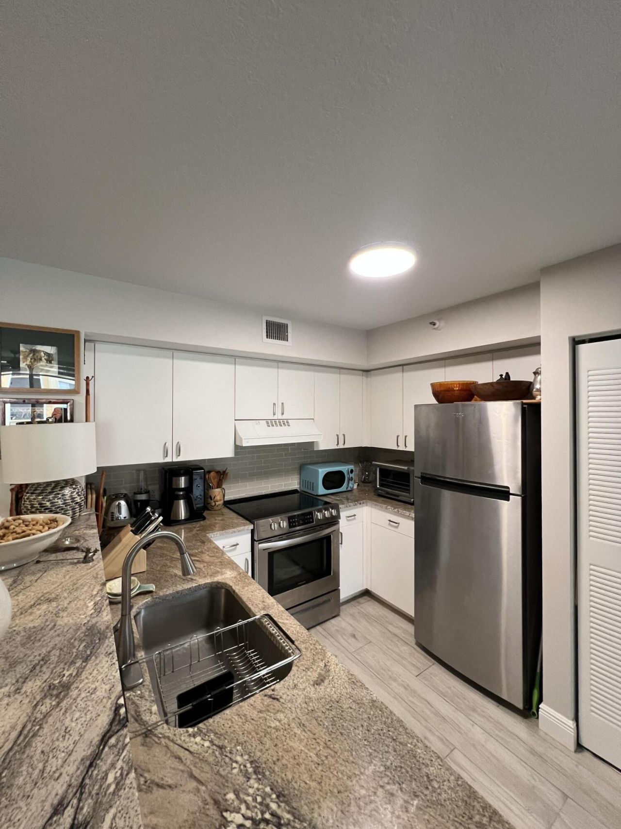 127 Yacht Club Way, Unit 207, Hypoluxo, FL 33462 Photo