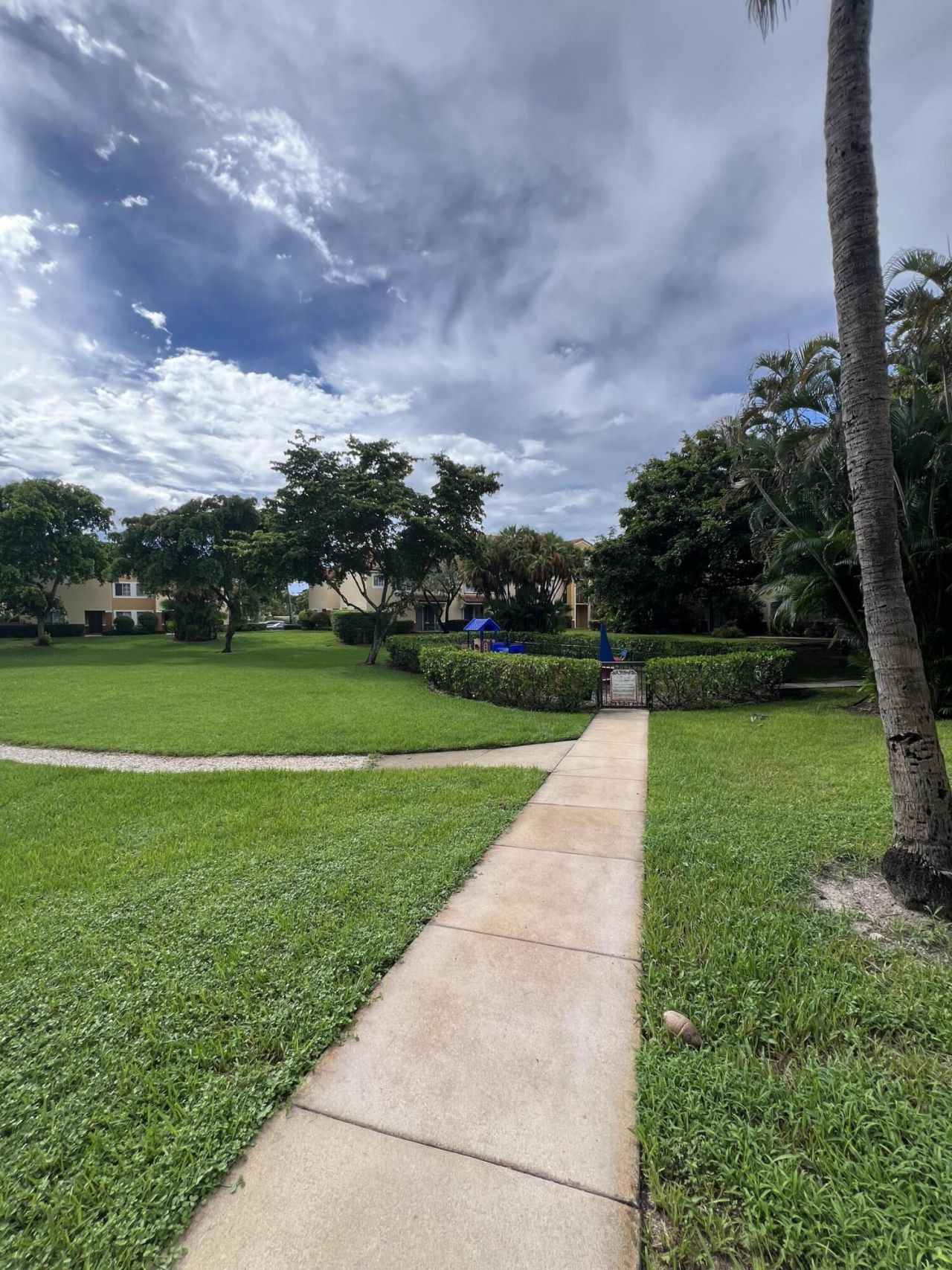 127 Yacht Club Way, Unit 207, Hypoluxo, FL 33462 Photo