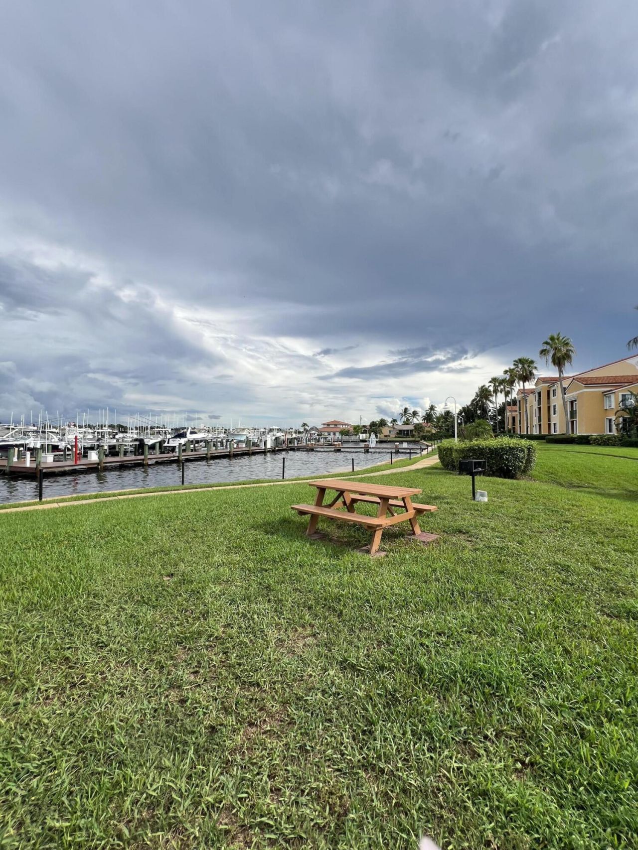127 Yacht Club Way, Unit 207, Hypoluxo, FL 33462 Photo