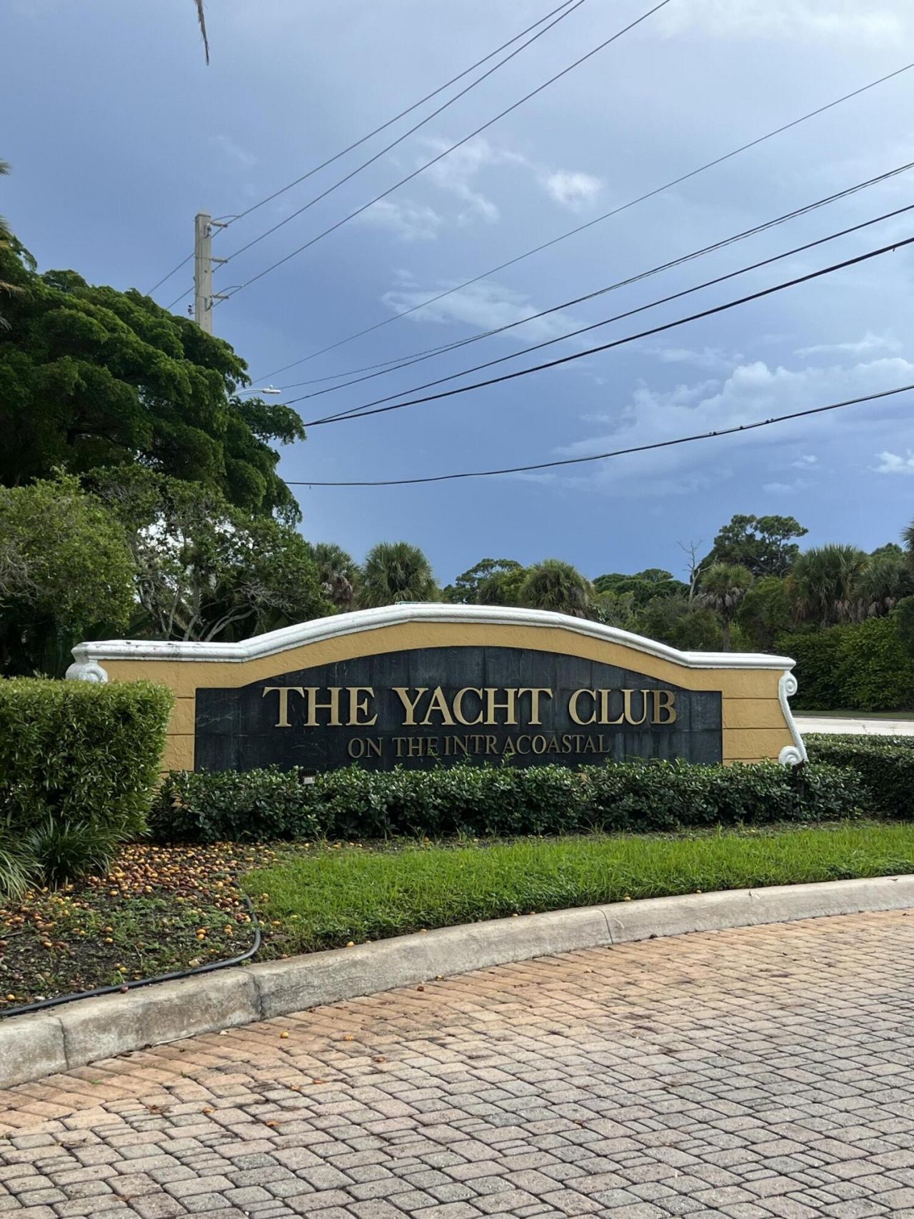 127 Yacht Club Way, Unit 207, Hypoluxo, FL 33462 Photo