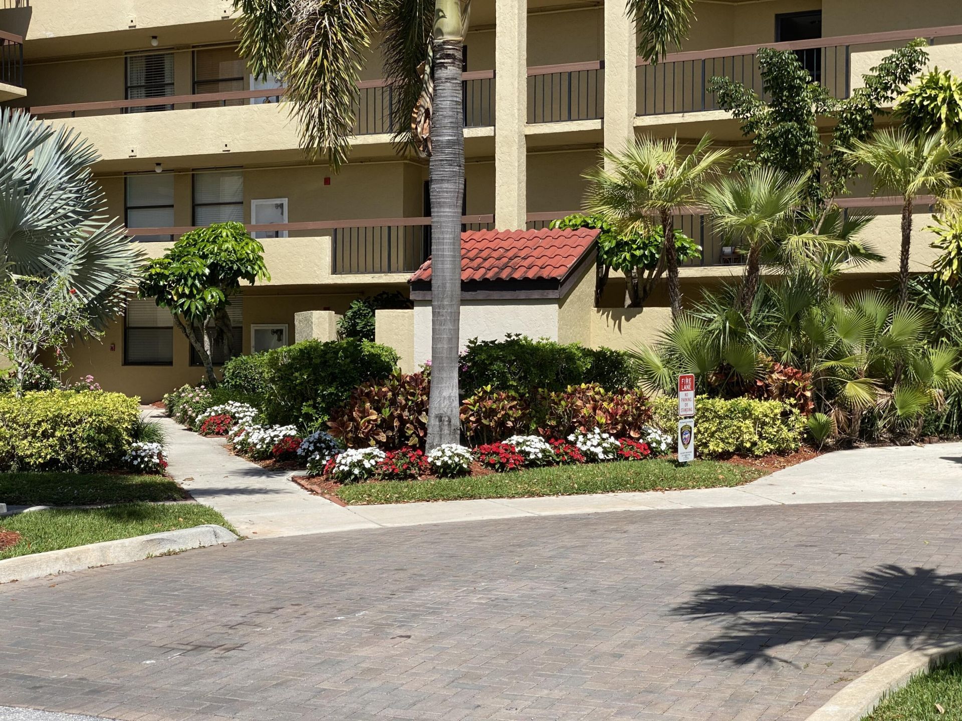 825 Egret Circle, Unit 103, Delray Beach, FL 33444 Photo