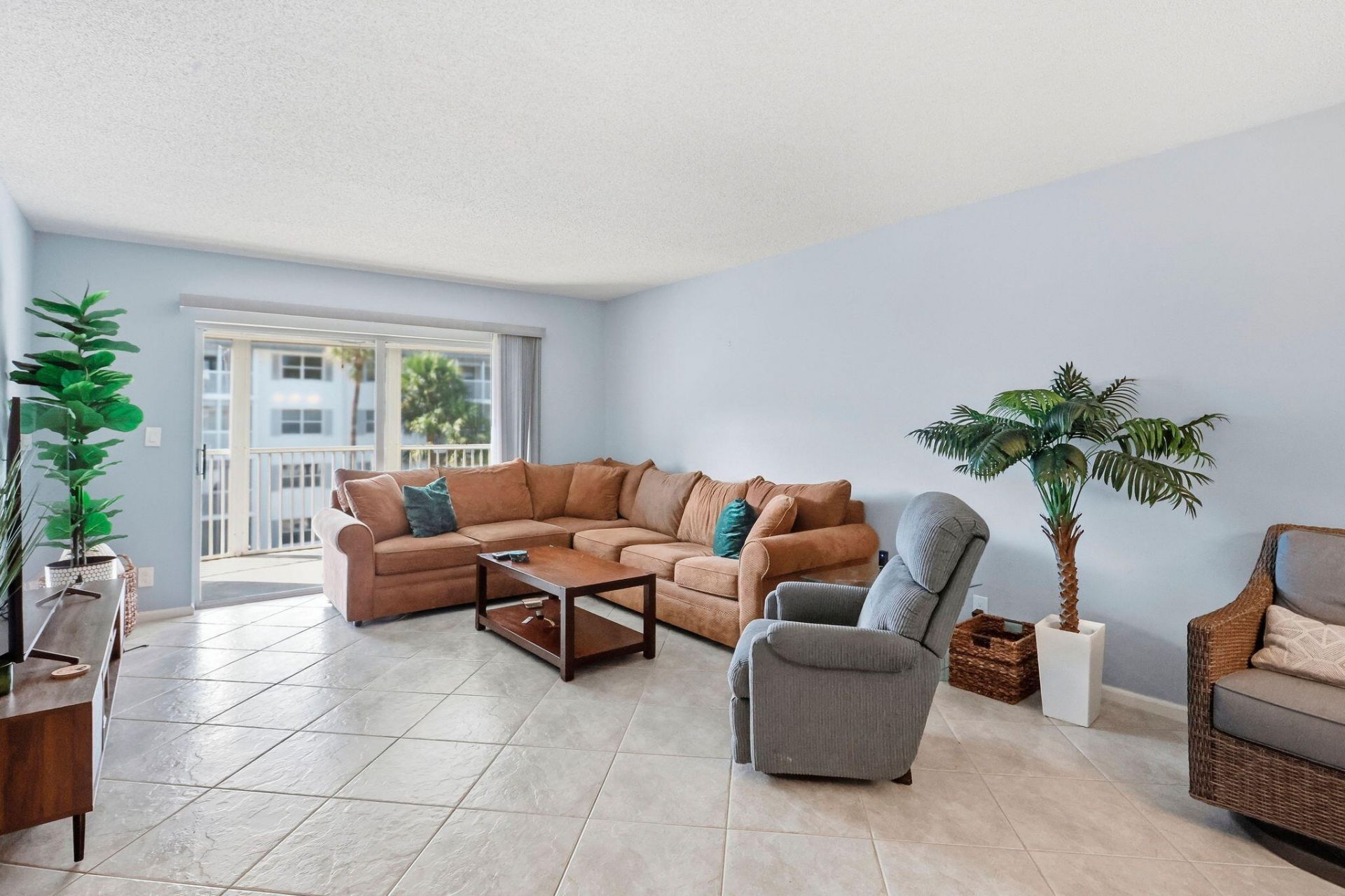 800 E Camino Real, Unit 312, Boca Raton, FL 33432 Photo