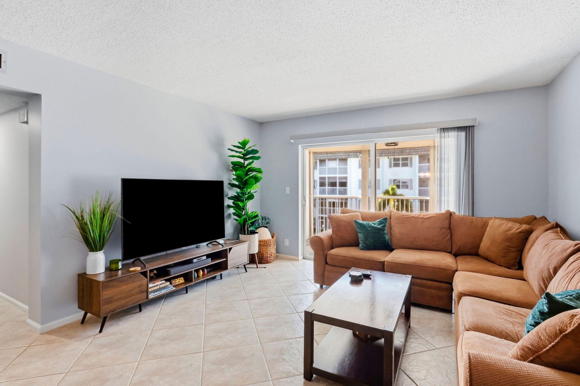 800 E Camino Real, Unit 312, Boca Raton, FL 33432 Photo
