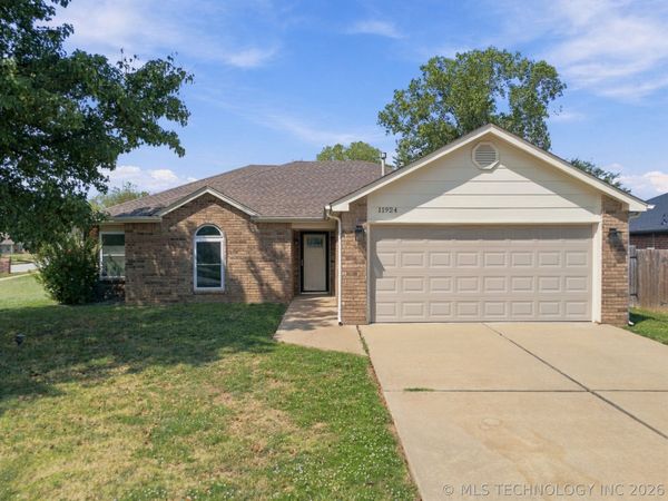 11924 N 107th East East Place, Collinsville, OK 74021