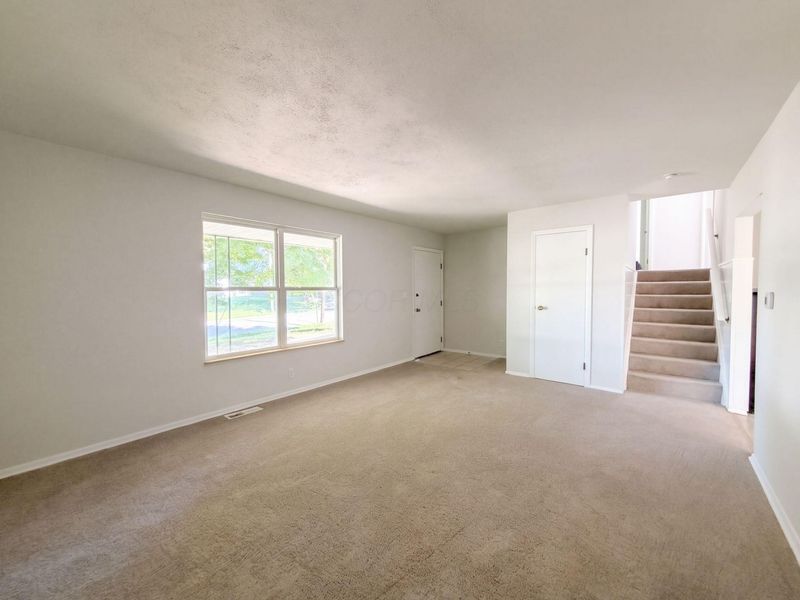 55 Fieldpoint Road , Heath, OH 43056 Photo 9