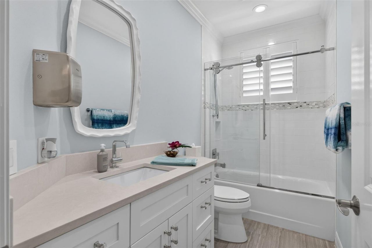 70 Island Circle, Sarasota, FL 34242 Photo