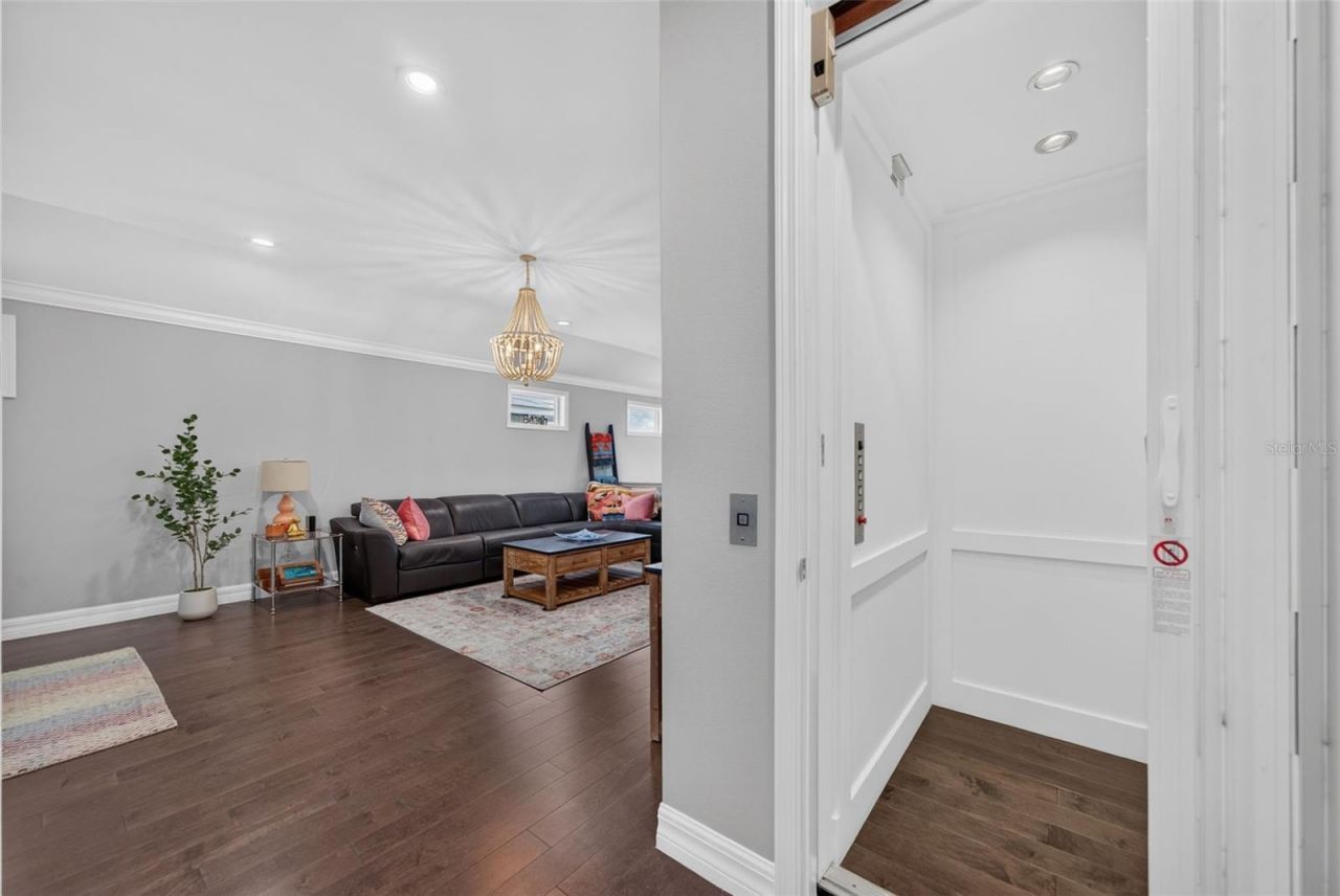 70 Island Circle, Sarasota, FL 34242 Photo