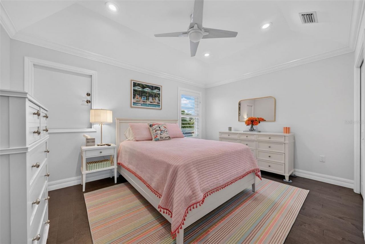 70 Island Circle, Sarasota, FL 34242 Photo