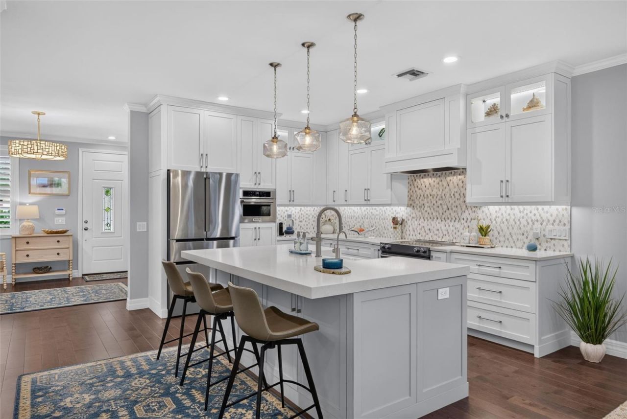 70 Island Circle, Sarasota, FL 34242 Photo