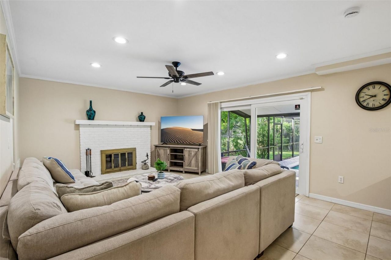 7324 Phillips Street, Sarasota, FL 34243 Photo