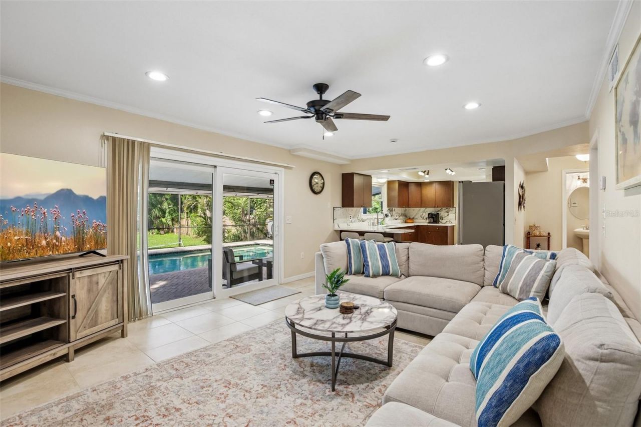 7324 Phillips Street, Sarasota, FL 34243 Photo