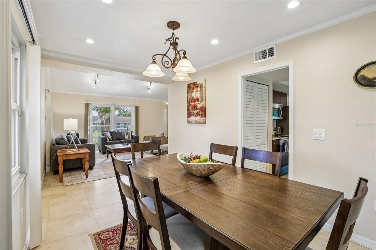 7324 Phillips Street, Sarasota, FL 34243 Photo