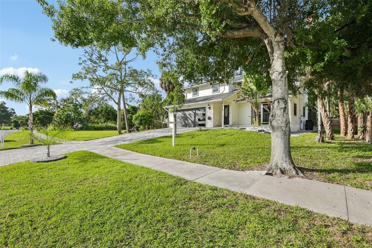 7324 Phillips Street, Sarasota, FL 34243 Photo