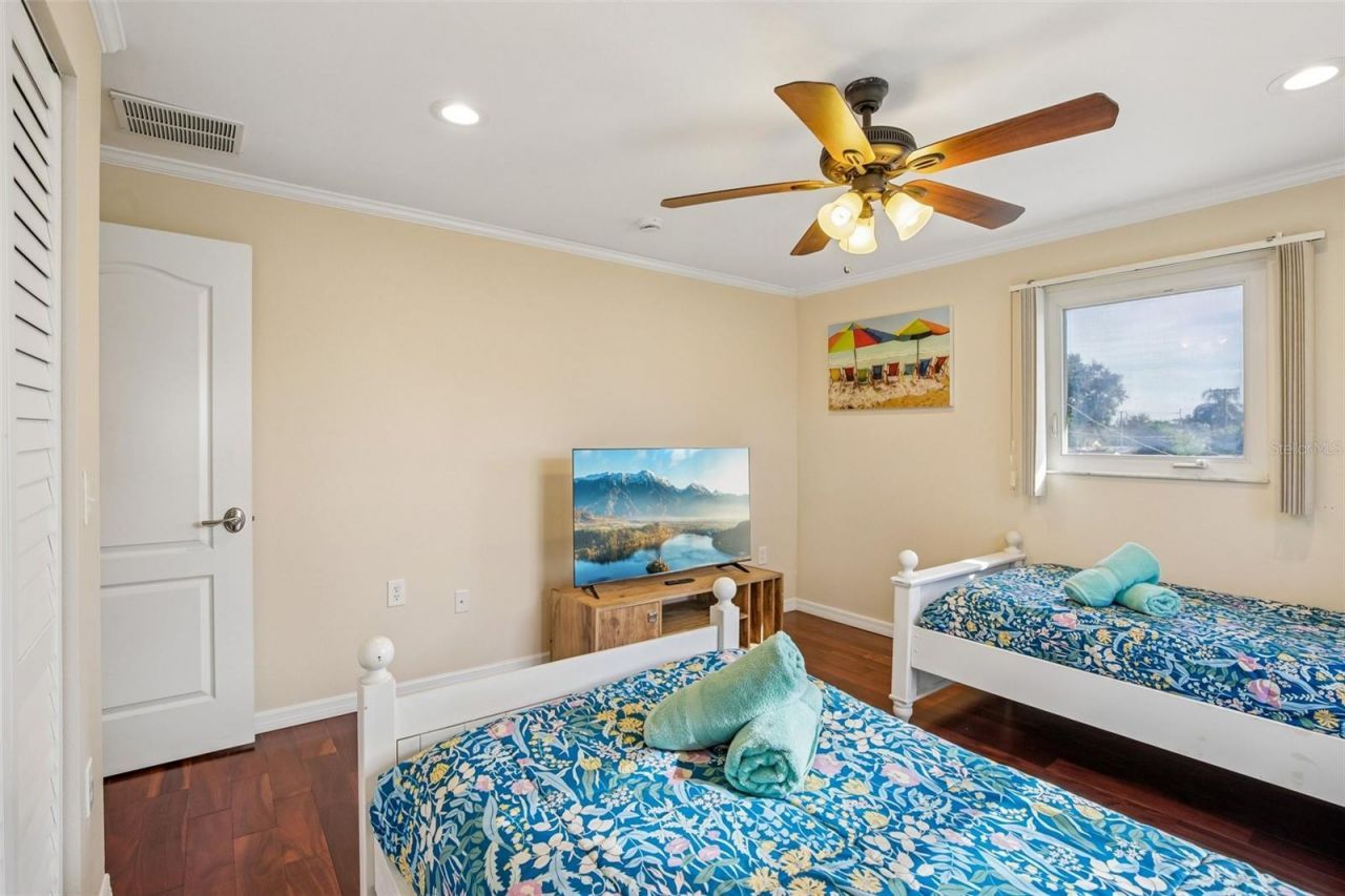 7324 Phillips Street, Sarasota, FL 34243 Photo