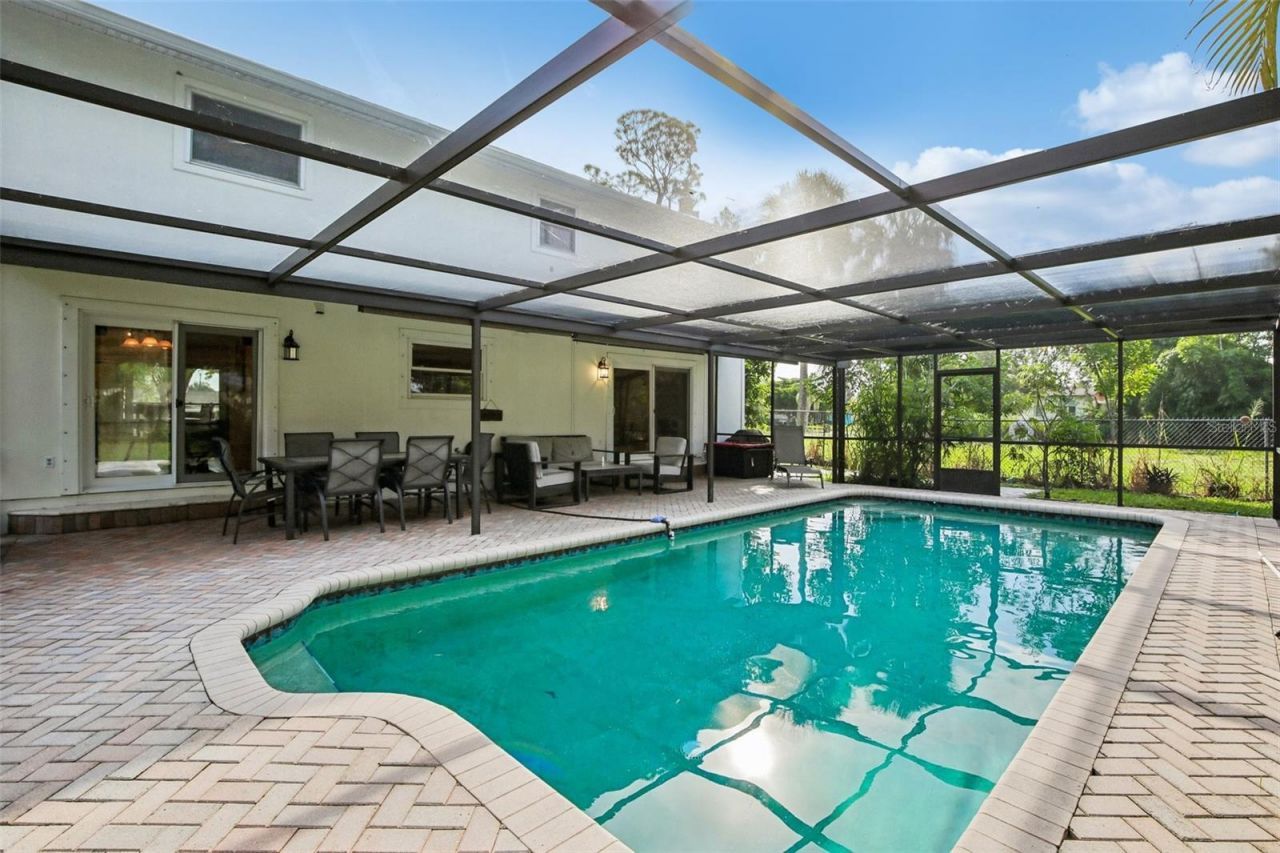 7324 Phillips Street, Sarasota, FL 34243 Photo