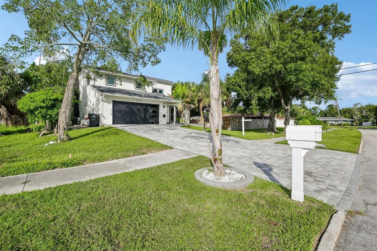 7324 Phillips Street, Sarasota, FL 34243 Photo