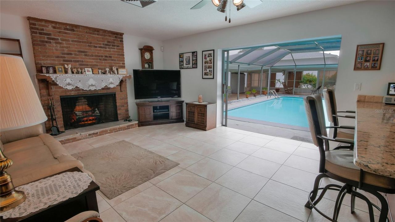 2421 47th Street, Sarasota, FL 34234 Photo