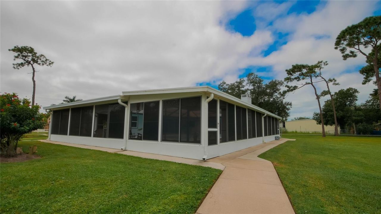 2421 47th Street, Sarasota, FL 34234 Photo