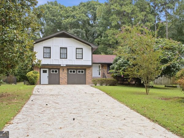 792 Mountainbrooke Circle, Stone Mountain, GA 30087