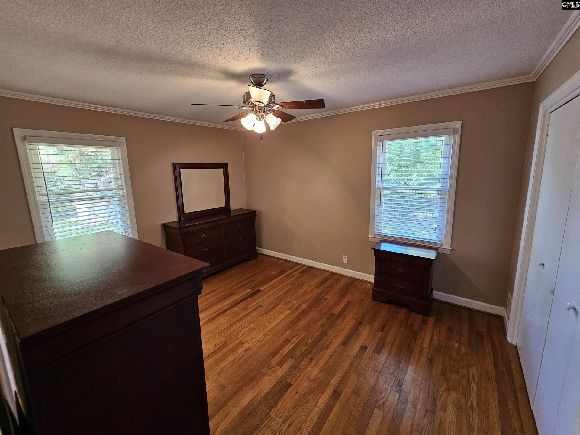 653 Holland Lane Photo 24