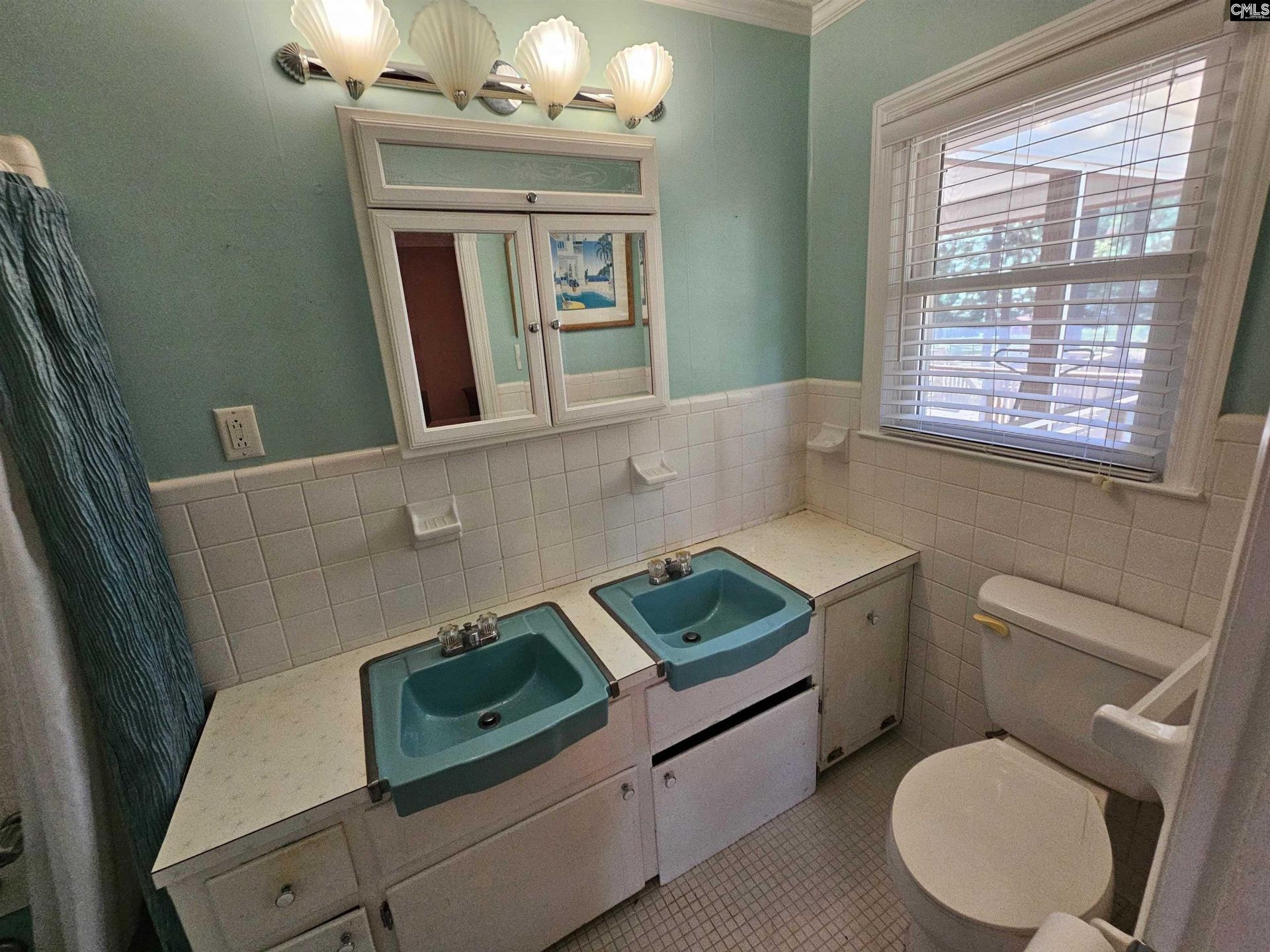 653 Holland Lane Photo 27