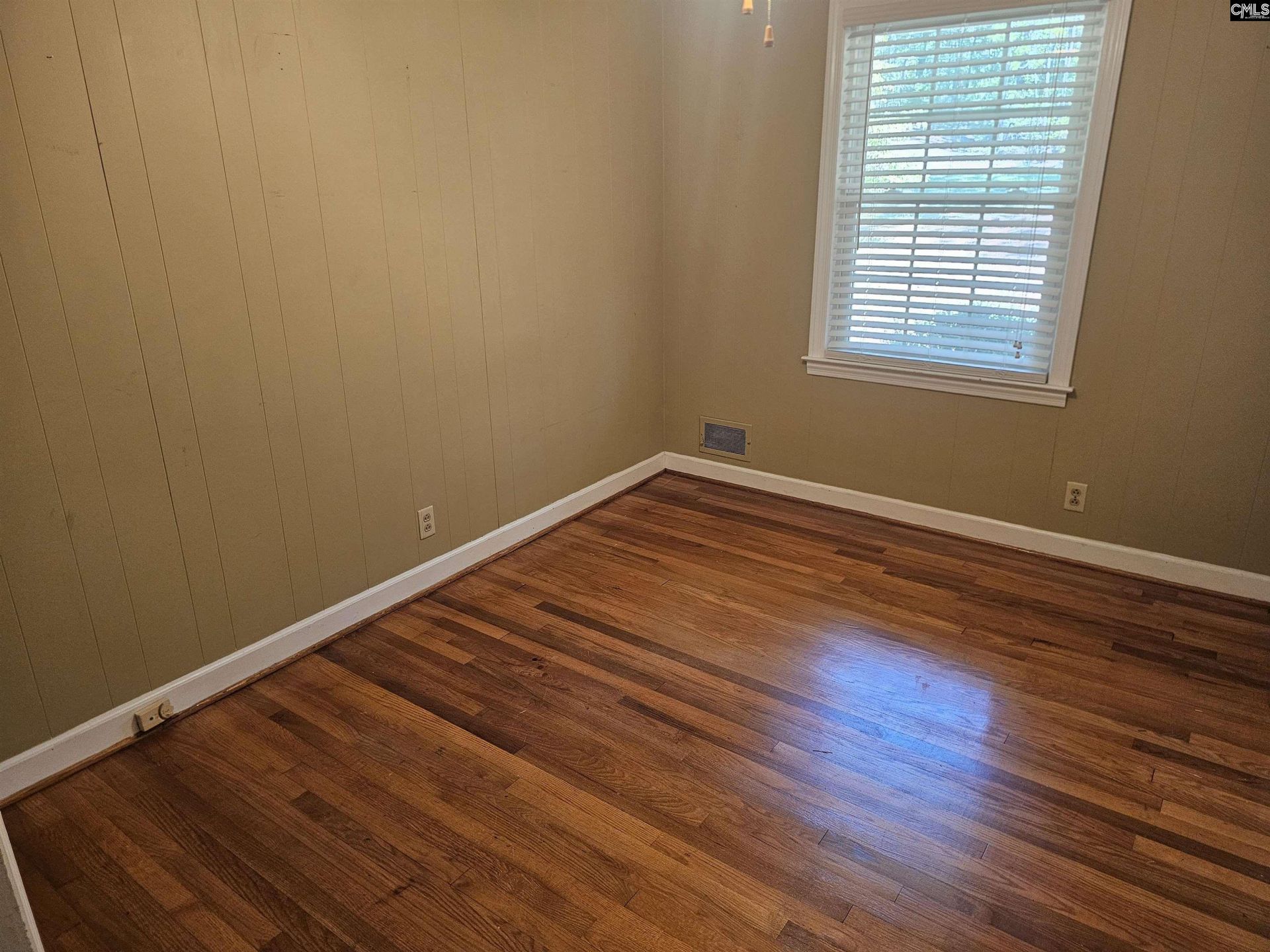 653 Holland Lane Photo 30