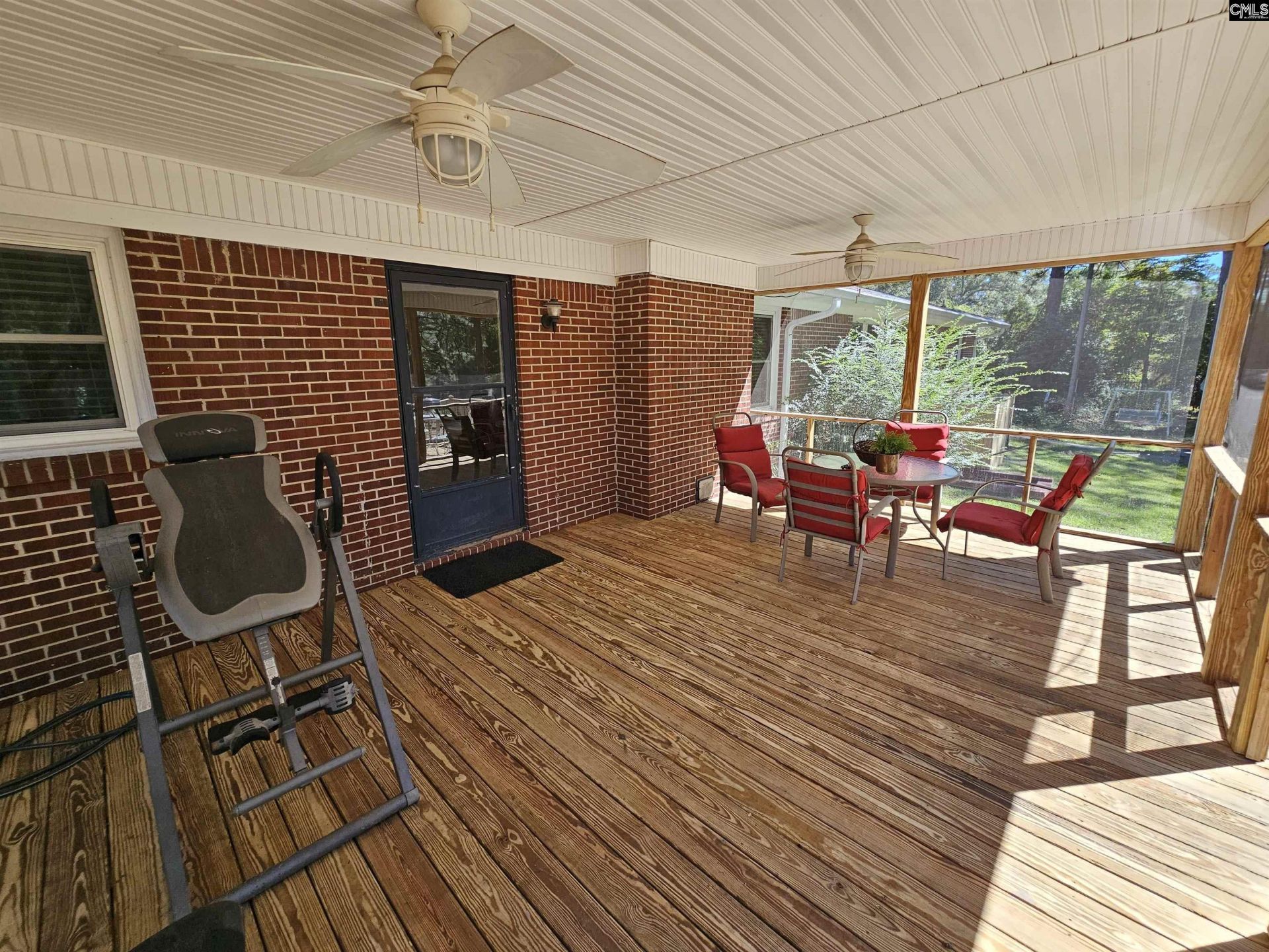 653 Holland Lane Photo 36