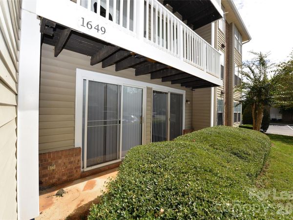 1649 Arlyn Circle, Charlotte, NC 28213