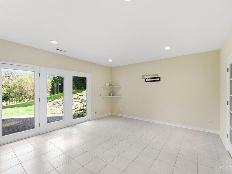8575 Sleepy Hollow Drive, Indian Hill, OH 45243 Photo 75
