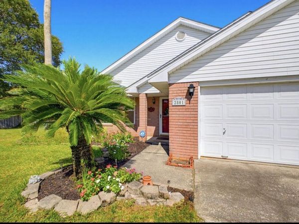 2801 Brassie Circle, Navarre, FL 32566
