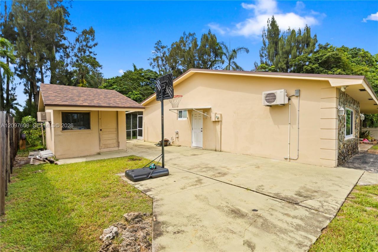 4801 SW 59th Ter , Davie, FL 33314 Photo
