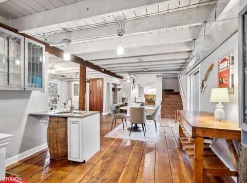 Main Photo