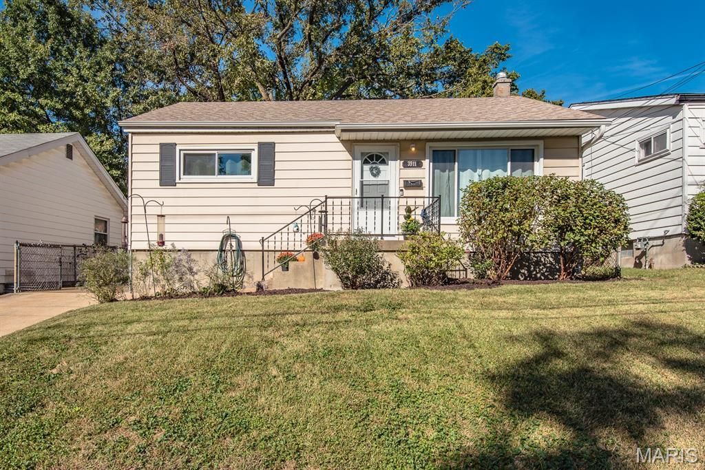 3911 Mccausland Avenue, Saint Louis, MO 63109 Main Photo