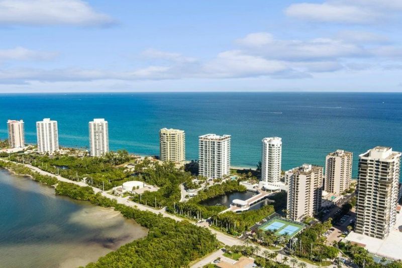 4200 N Ocean Drive, Unit 1-1404, Riviera Beach, FL 33404 Photo